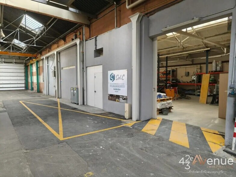 Industrial in Saint-Étienne for sale - Primary Photo - Image 1 of 5