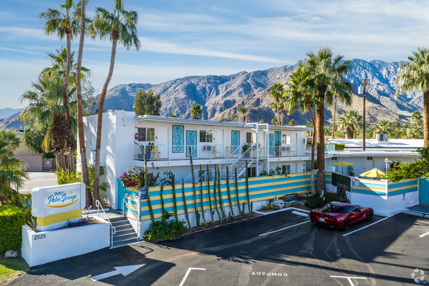 2525 N Palm Canyon Dr, Palm Springs, CA for sale - Primary Photo - Image 1 of 1