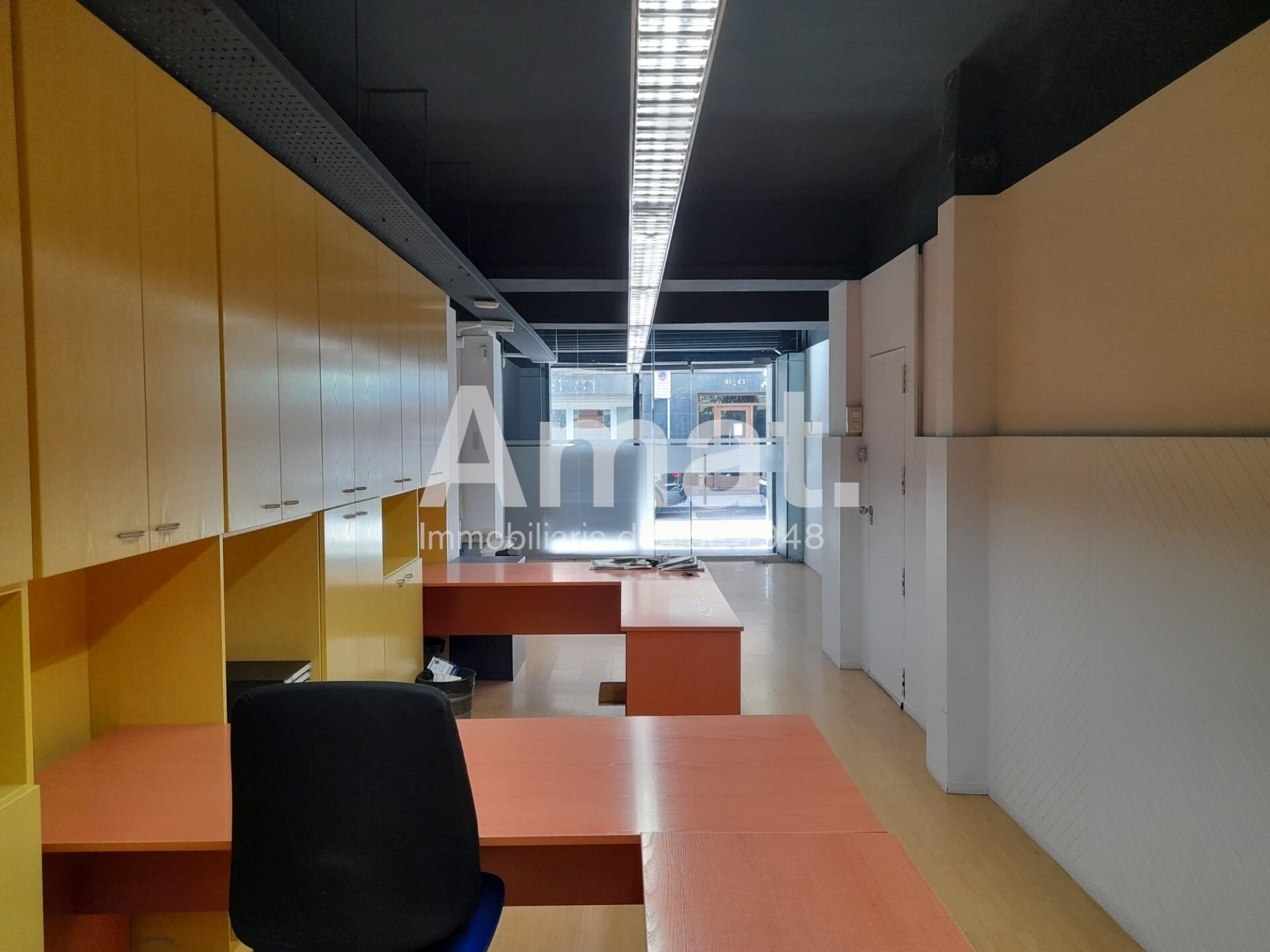 Retail in Esplugues de Llobregat, Barcelona to rent Interior Photo- Image 1 of 3
