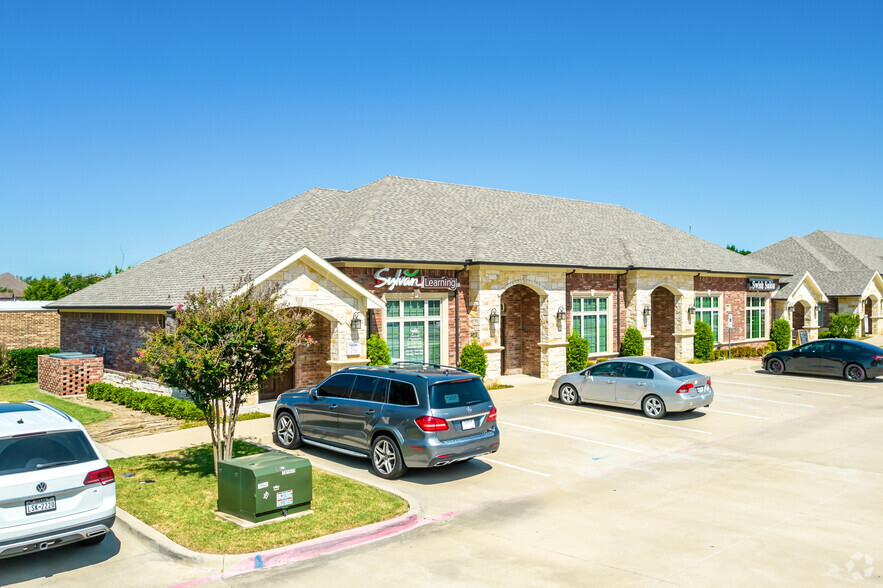 8765 Stockard Dr, Frisco, TX for rent - Primary Photo - Image 1 of 23