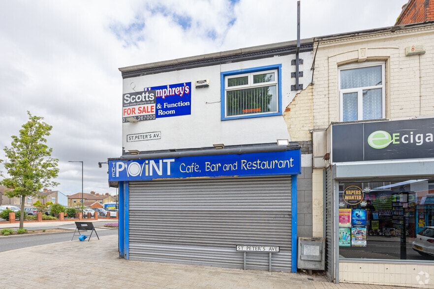 1 St Peters Ave, Cleethorpes for sale - Building Photo - Image 2 of 2