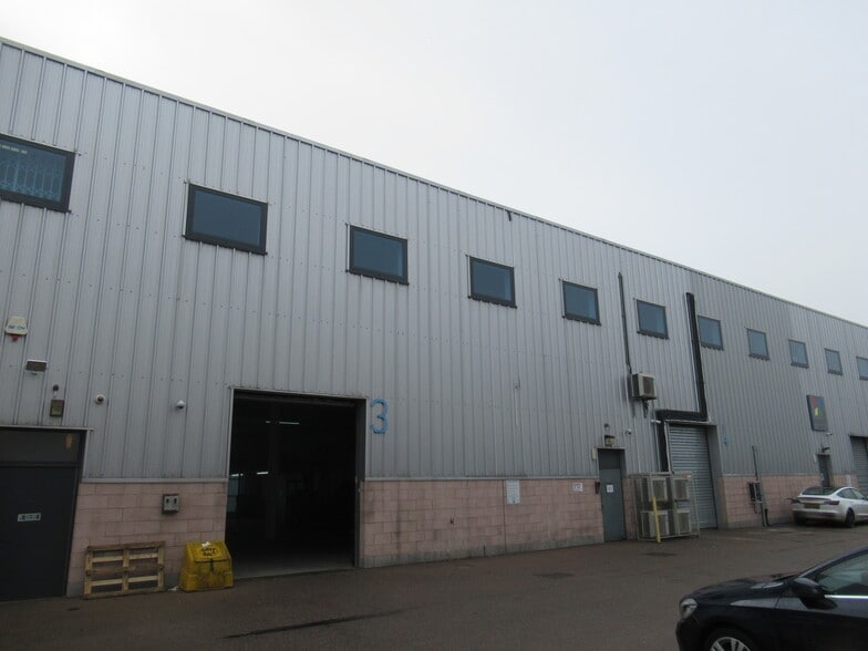 24 Deer Park Rd, London to rent - Building Photo - Image 2 of 2
