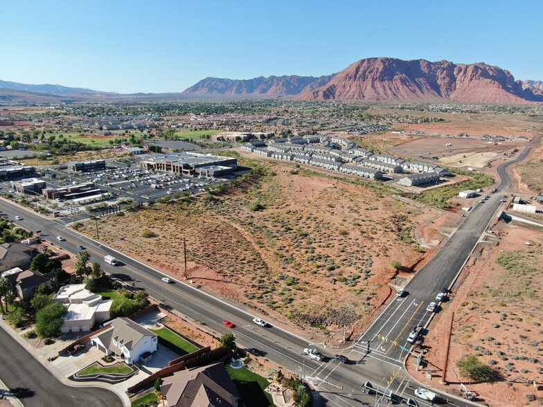 Pioneer Pkwy, Santa Clara, UT for sale - Primary Photo - Image 1 of 2