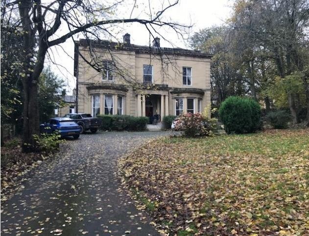 23 Parkfield Rd, Bradford for sale - Primary Photo - Image 1 of 1