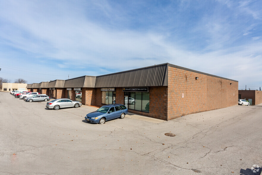 5109 Harvester Rd, Burlington, ON for rent - Primary Photo - Image 1 of 4