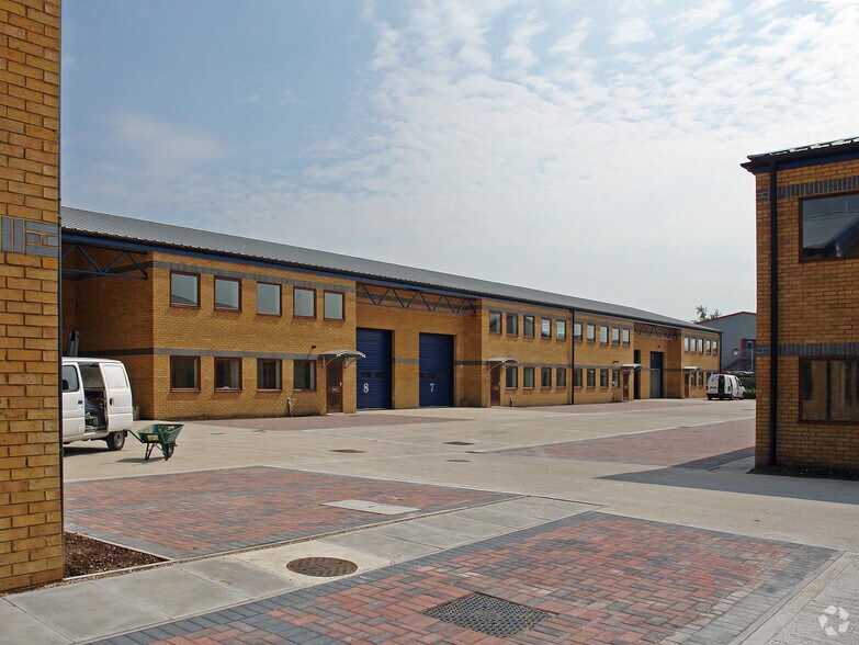 Castle Rd, Sittingbourne for sale - Building Photo - Image 1 of 1