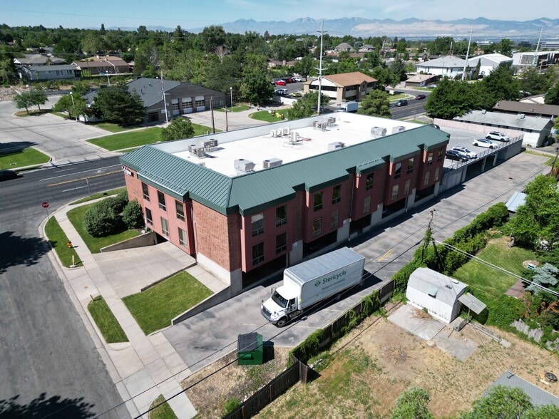 1787 Fort Union Blvd, Salt Lake City, UT to rent - Building Photo - Image 2 of 13