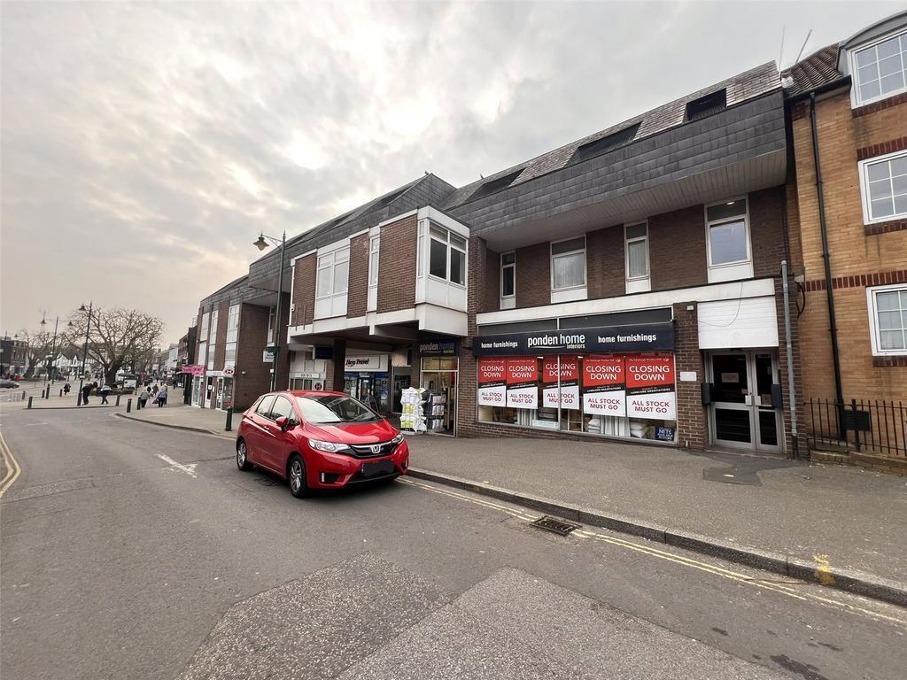44-50 High St, Rayleigh to rent Building Photo- Image 1 of 13