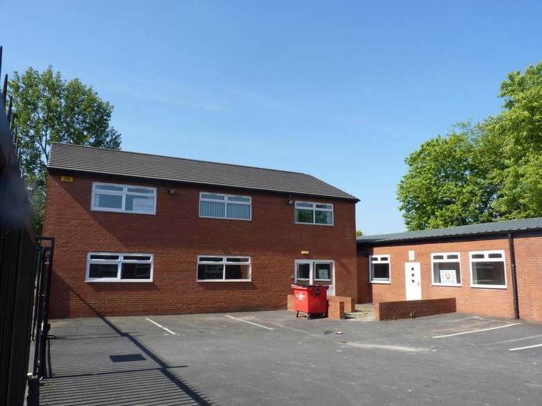 Canal St, Off Woodhouse Ln, Wigan for rent - Building Photo - Image 1 of 3