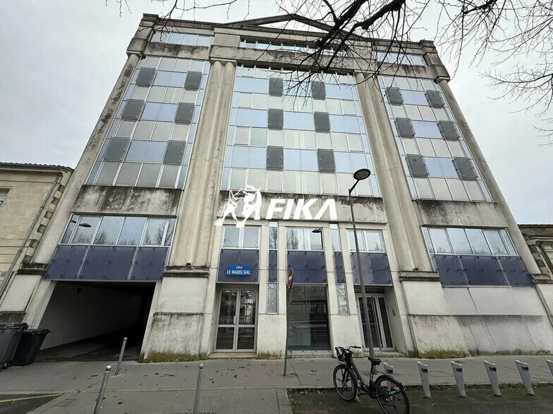 Office in Bordeaux to rent - Building Photo - Image 2 of 12