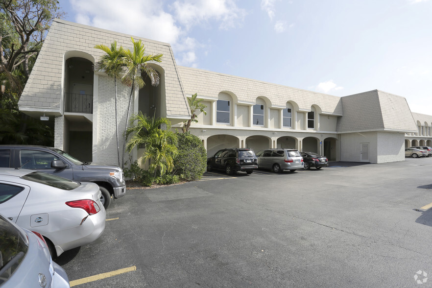 8353 SW 124th St, Miami, FL for sale - Building Photo - Image 1 of 11