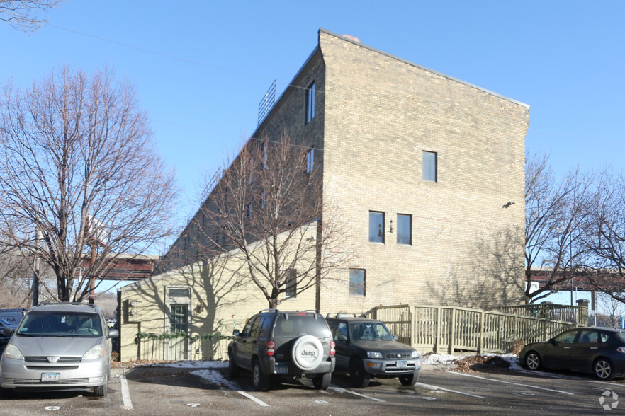 343-383 Kellogg Blvd E, Saint Paul, MN for sale - Building Photo - Image 2 of 2