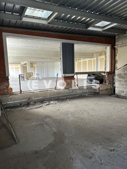 Office in Montreuil to rent - Interior Photo - Image 2 of 2