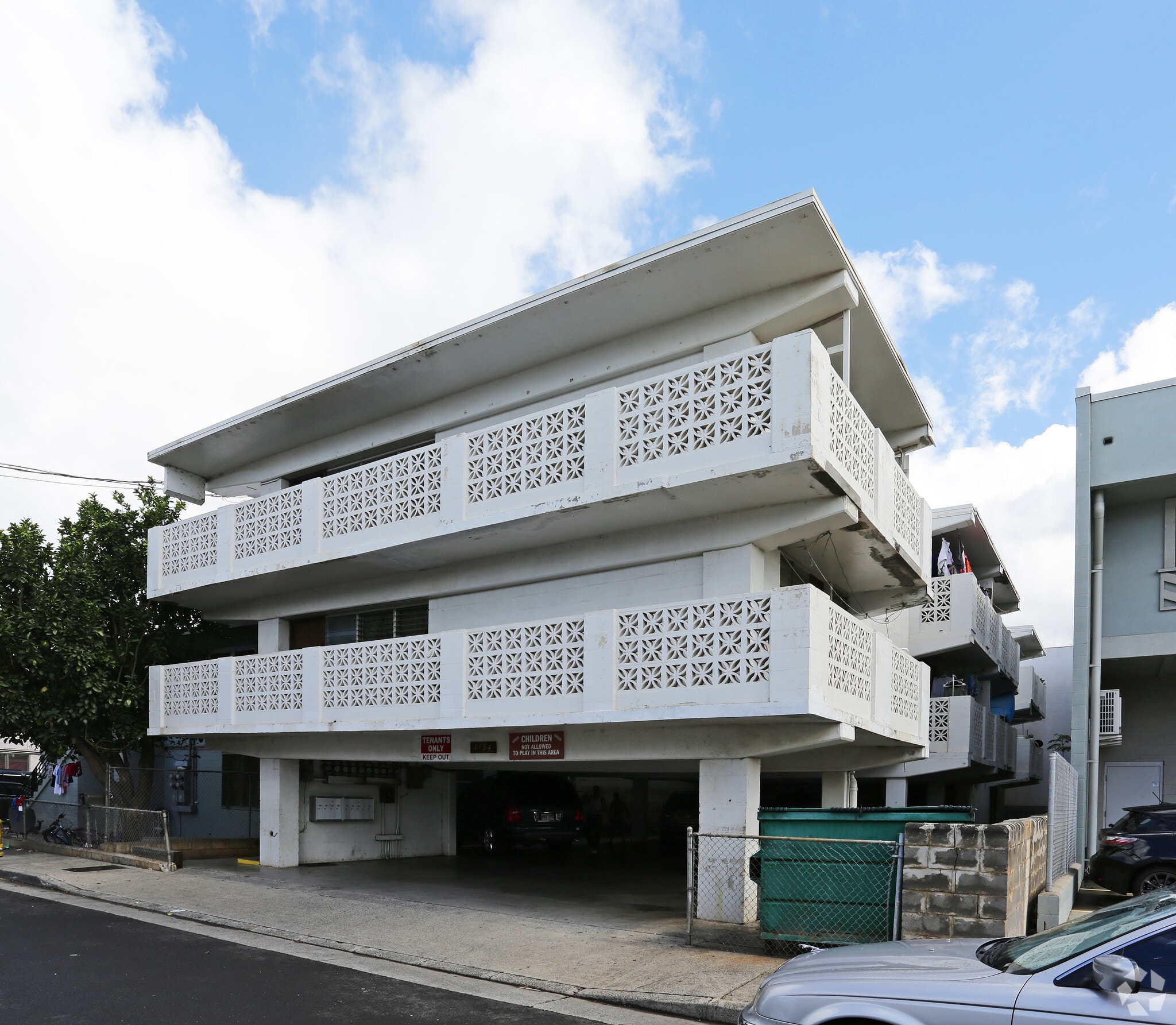 1754 Silva St, Honolulu, HI for sale Primary Photo- Image 1 of 4