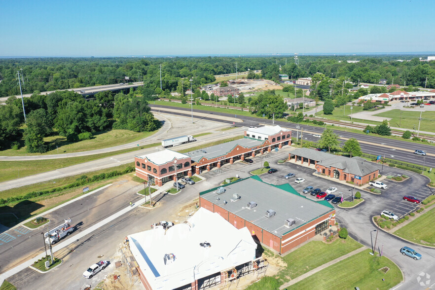 12905-12909 Factory Ln, Louisville, KY for rent - Building Photo - Image 2 of 7