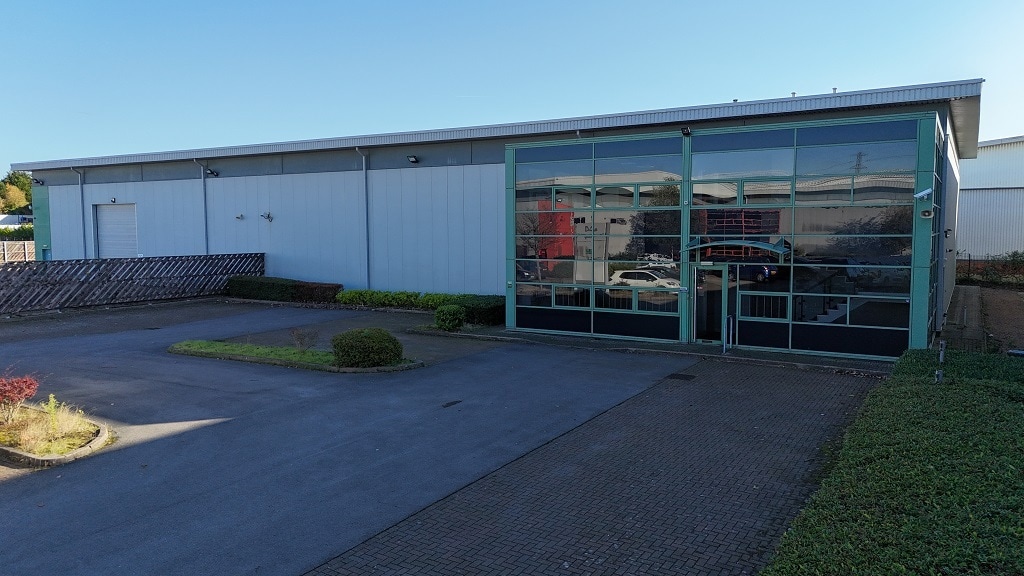 Trident Dr, Wednesbury to rent Building Photo- Image 1 of 6