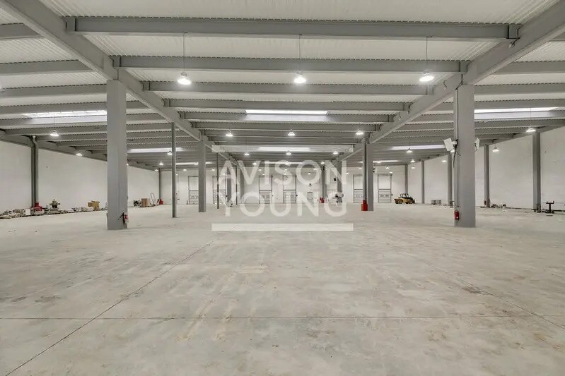 Location Local d'activités 1 490 m² - Photo 1