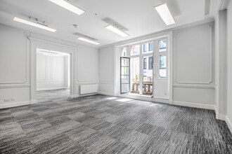 1 Duchess St, London to rent Interior Photo- Image 2 of 11