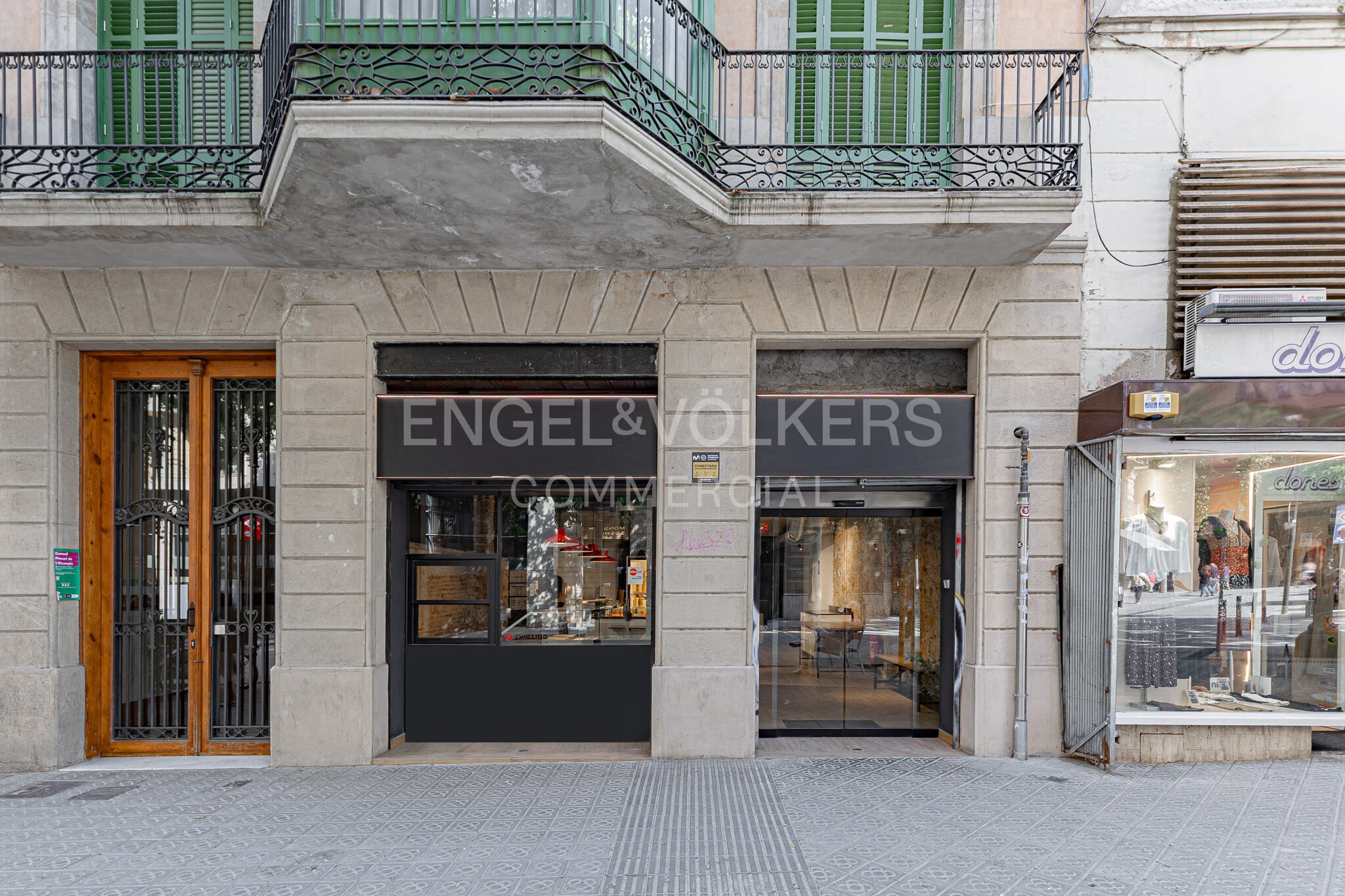 Retail in Barcelona, Barcelona to rent Interior Photo- Image 1 of 25