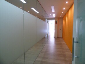 Retail in Manresa, Barcelona to rent Interior Photo- Image 2 of 11