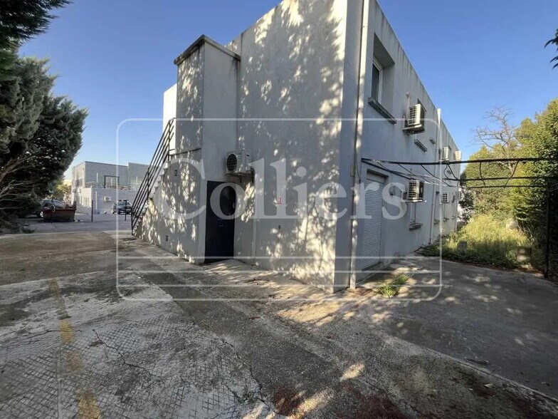 Office in Aix-en-Provence to rent - Building Photo - Image 3 of 14