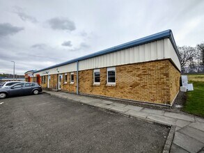 50 Dickson St, Dunfermline to rent Building Photo- Image 1 of 4