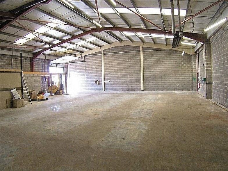 Featherstall Road South, Oldham for sale - Building Photo - Image 2 of 5