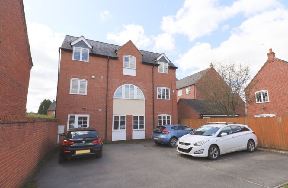 12 Pipistrelle Dr, Nuneaton for sale Building Photo- Image 1 of 1