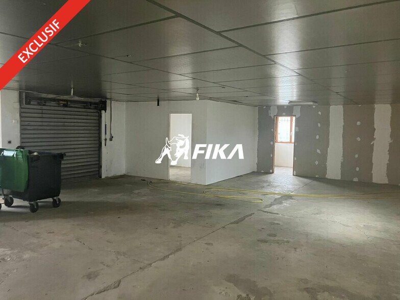 Light Industrial in Toulouse for sale - Interior Photo - Image 2 of 12
