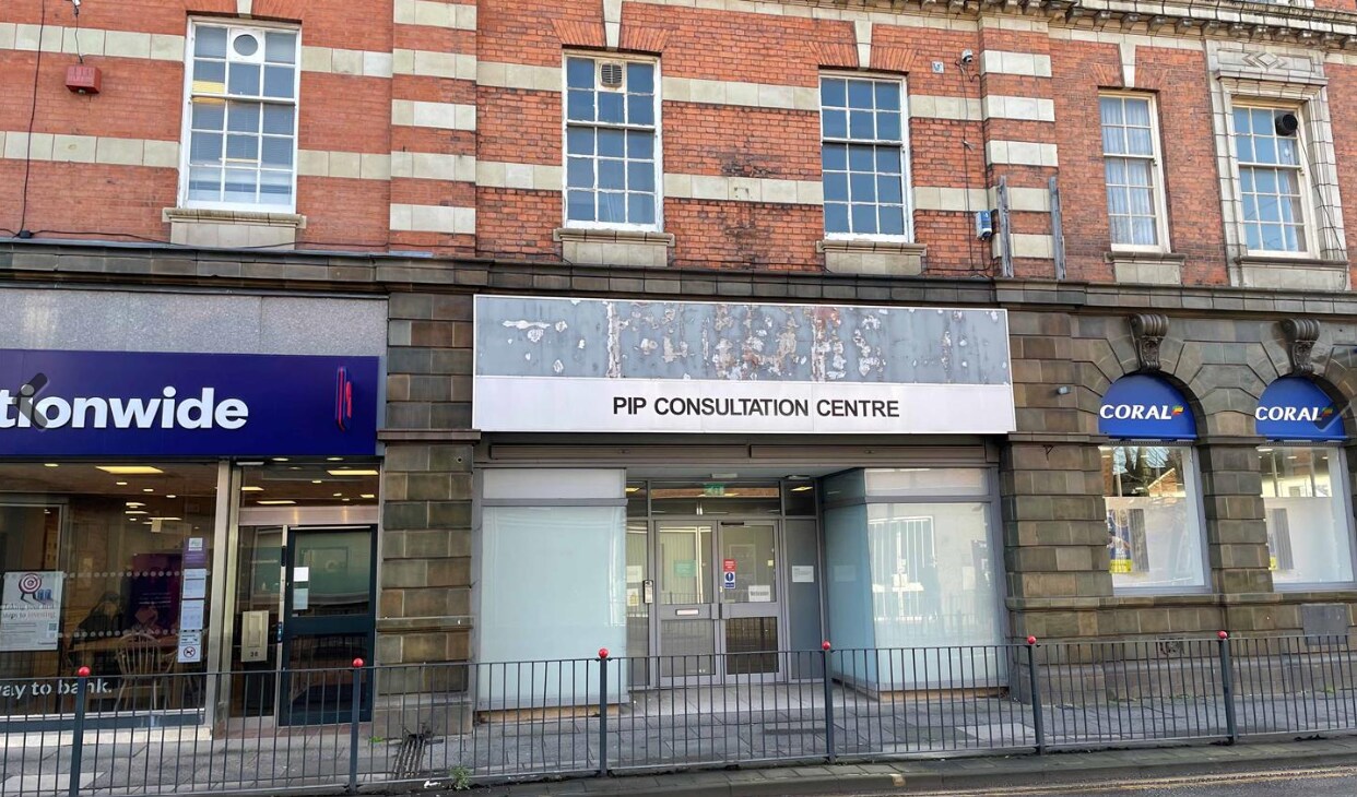 26 Market St, Crewe to rent Building Photo- Image 1 of 4