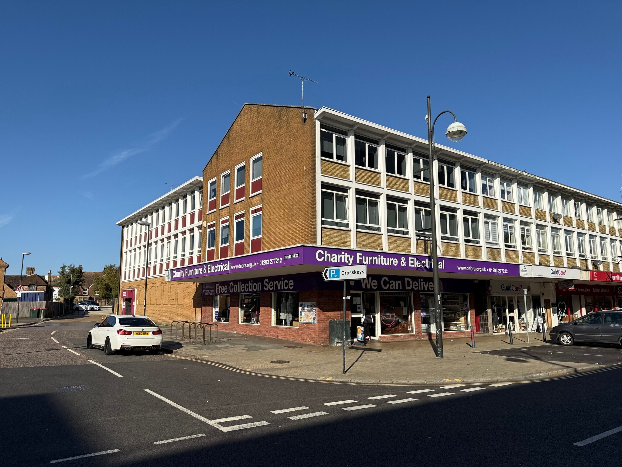 50-52 The Broadway, Crawley to rent Primary Photo- Image 1 of 13