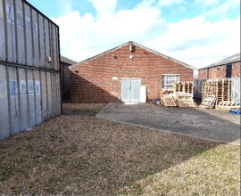 Caxton Rd, Bedford for rent Building Photo- Image 2 of 4