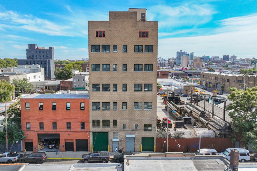 37-31 10th St, Long Island City, NY for sale - Building Photo - Image 2 of 3