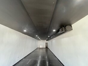 7600 Melrose Ave, Los Angeles, CA to rent Building Photo- Image 2 of 5