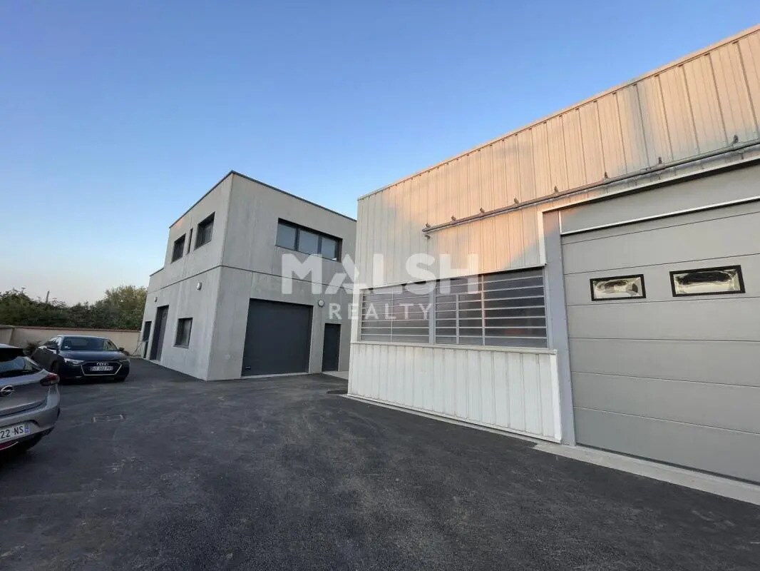 Office in Villeurbanne to rent Building Photo- Image 1 of 19