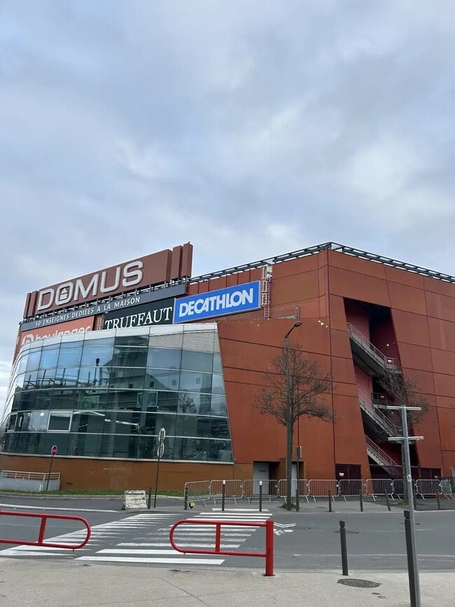 Location Commerce 245 m²