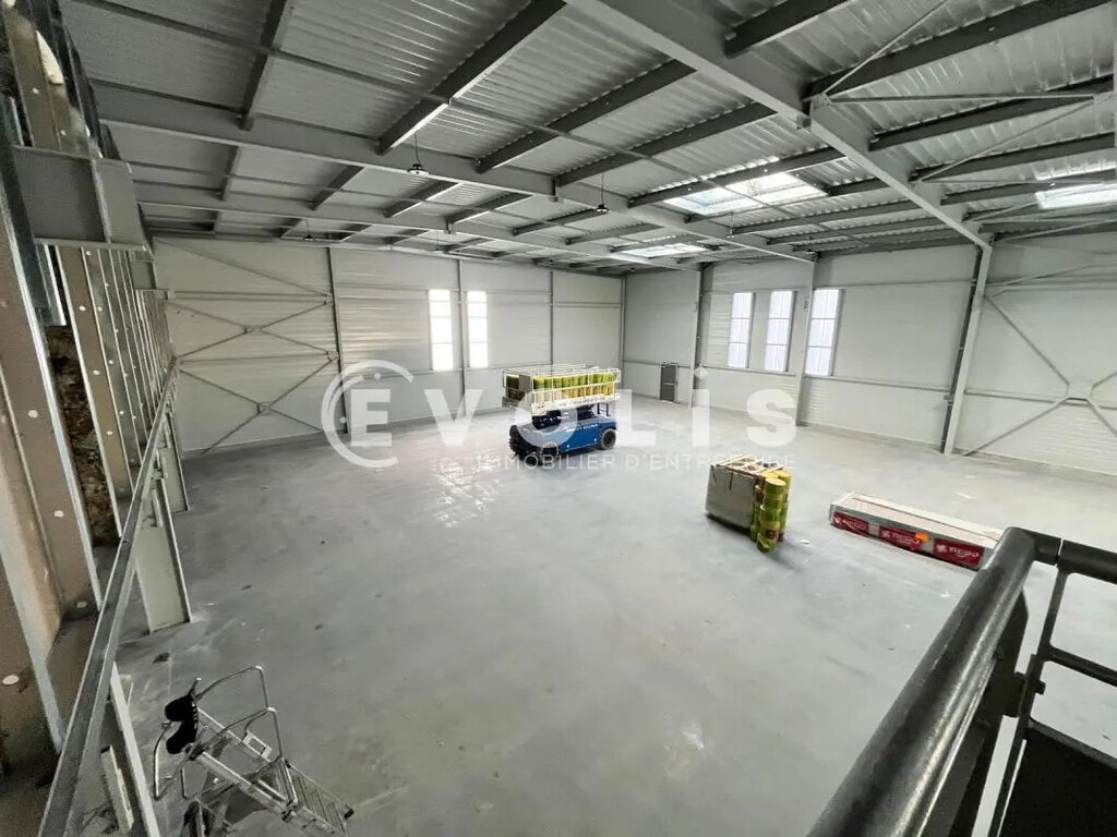 Location Local d'activités 665 m² à 24 882 m² - Photo 1