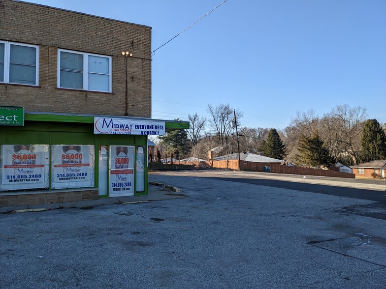 1434-1436 Chambers Rd, Saint Louis, MO for sale - Building Photo - Image 1 of 31