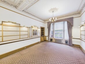 27 Bank St, Dundee to rent Interior Photo- Image 1 of 5