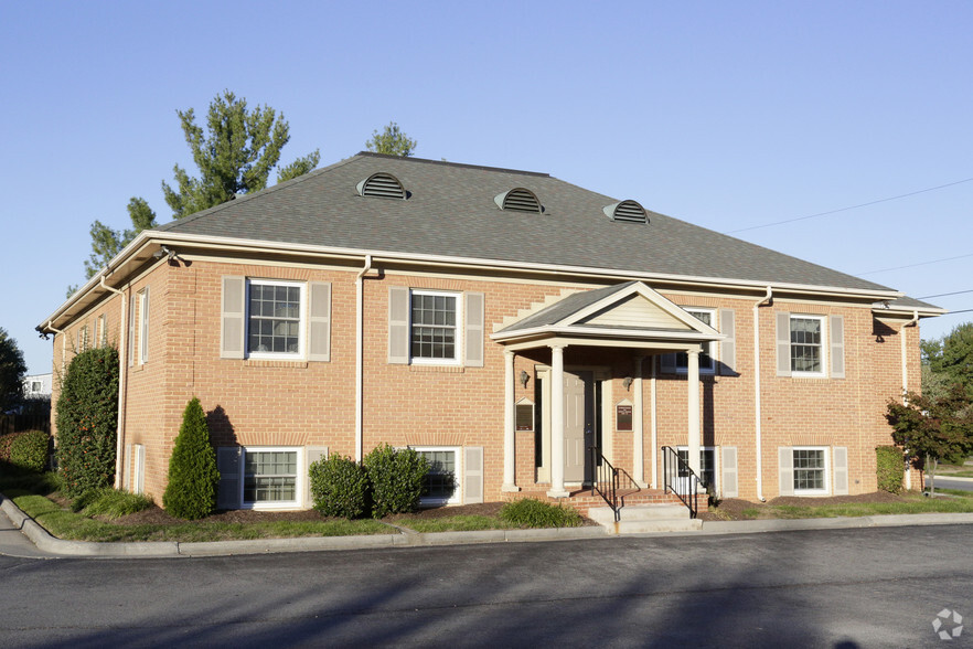 1400 Amherst, Winchester, VA for rent - Primary Photo - Image 1 of 13