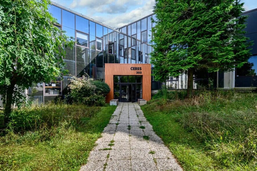 21/23 Rue Du Petit Albi, Cergy to rent - Building Photo - Image 3 of 61