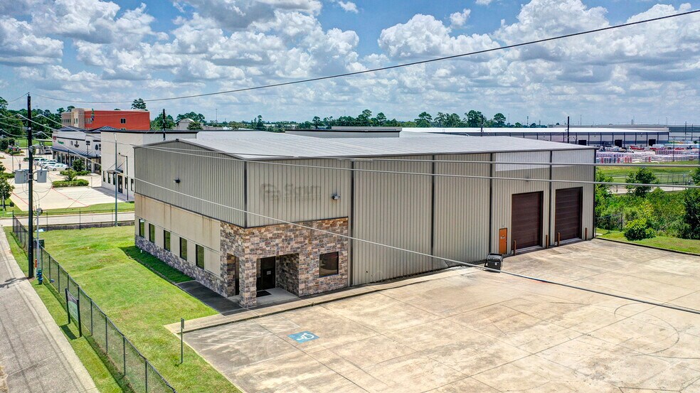 828 Fm 1960 Rd, Houston, TX for rent - Building Photo - Image 1 of 9