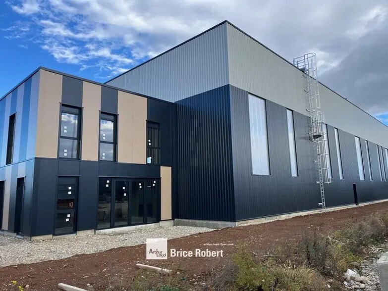 18 Rue Marcel Dassault, Genas for sale - Building Photo - Image 3 of 10