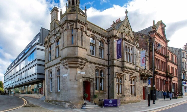 45-47 Vicar St, Falkirk to rent - Primary Photo - Image 2 of 11