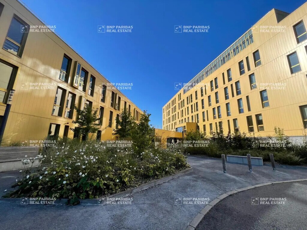 Location Bureaux 1 017 m² - Photo 1