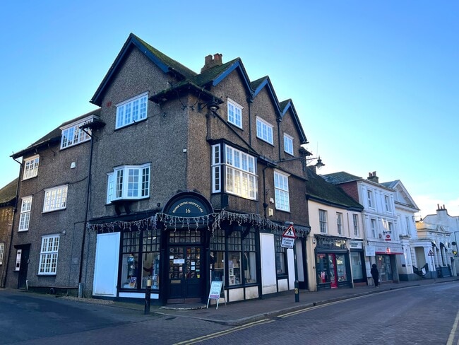 More details for 16-17 High St, Tring - Office to Rent