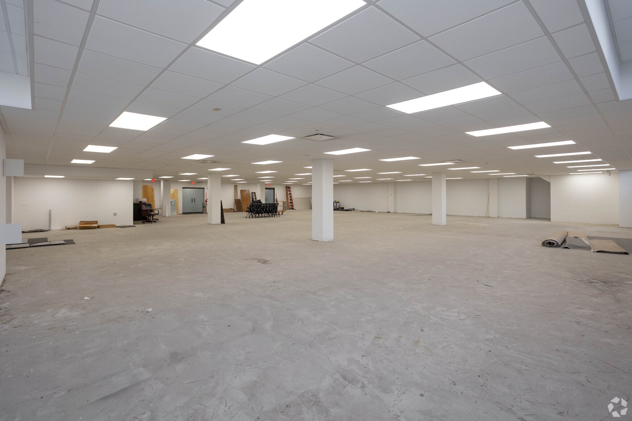 900 Merchants Concourse, Westbury, NY for rent Interior Photo- Image 1 of 3