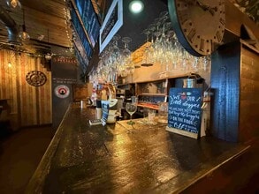 2 Upper Marsh, Newcastle Under Lyme to rent Interior Photo- Image 2 of 10