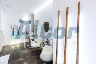 Retail in Madrid, Madrid to rent Interior Photo- Image 2 of 13