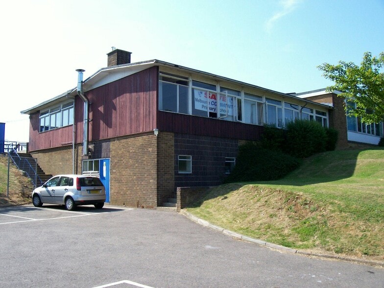 93 Melbourne Av, Dover for sale - Building Photo - Image 2 of 5